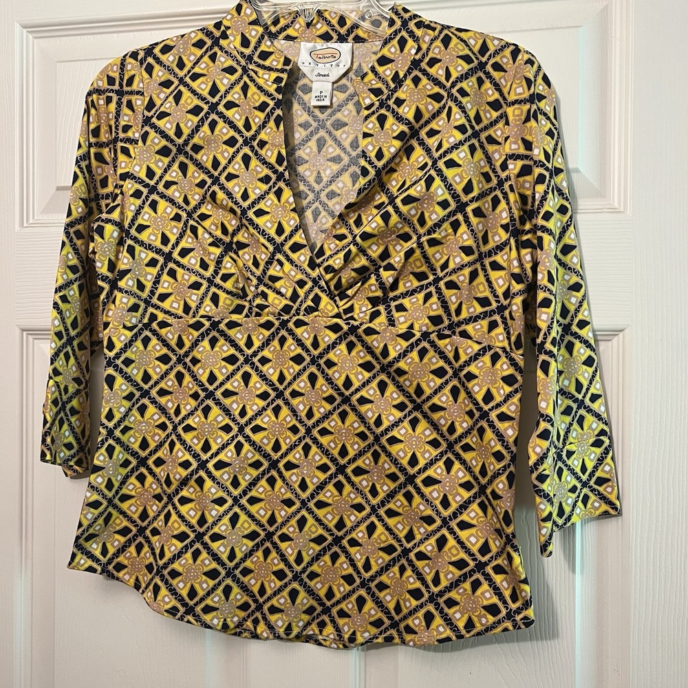 Talbots V-neck 3/4 Sleeve Yellow Navy Geometric Cotton Top Size P